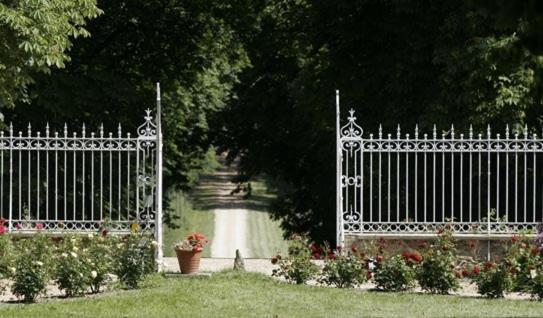 Parigné-lʼÉvêque Chateau De Montbraye المظهر الخارجي الصورة